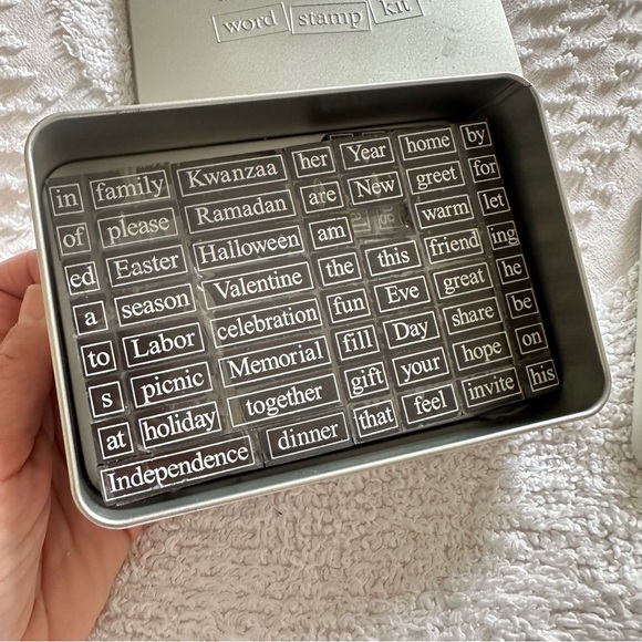 Magnetic Word Kit - Picture 2 of 6